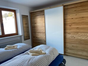 1 bedroom, free WiFi, bed sheets - Renovated 2-room apartment (Missen-Wilhams)