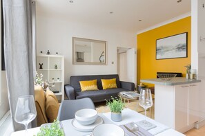 Apartment | Living area | 1-inch TV with cable channels - The Liverpool Street Collection (London)