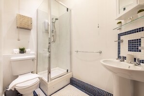 Apartment | Bathroom
