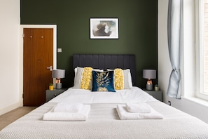 1 bedroom, hypo-allergenic bedding, individually furnished, desk