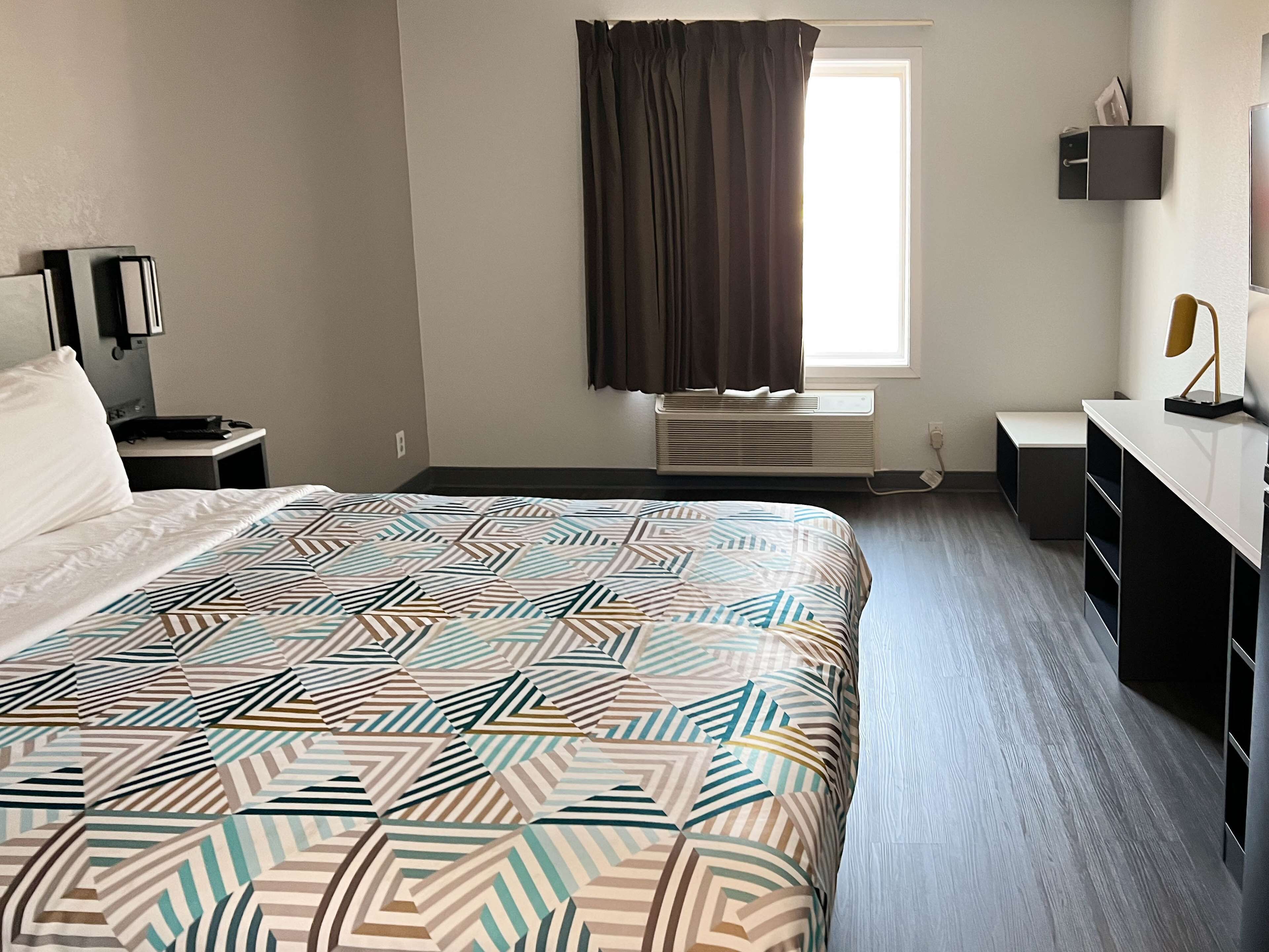 Habitación estándar, 1 cama de matrimonio, no fumadores | Escritorio, wifi gratis, ropa de cama