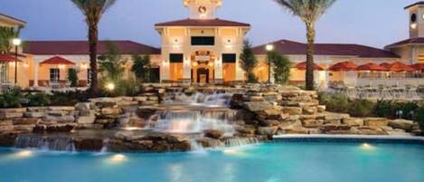 屋外プール、温水プール