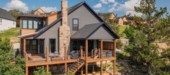 5Star MajesticRetreat, TableRock Lake Branson Chalet, Walk2Lake,FirePits,HotTub