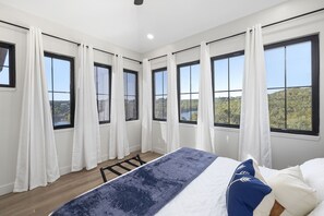 5 bedrooms, iron/ironing board, travel crib, free WiFi