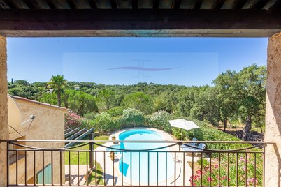 Villa with private pool for 12 in Golfe de Saint Tropez
