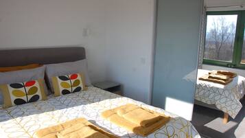 Casa de campo panorámica, baño privado, vista a la montaña | 1 habitación