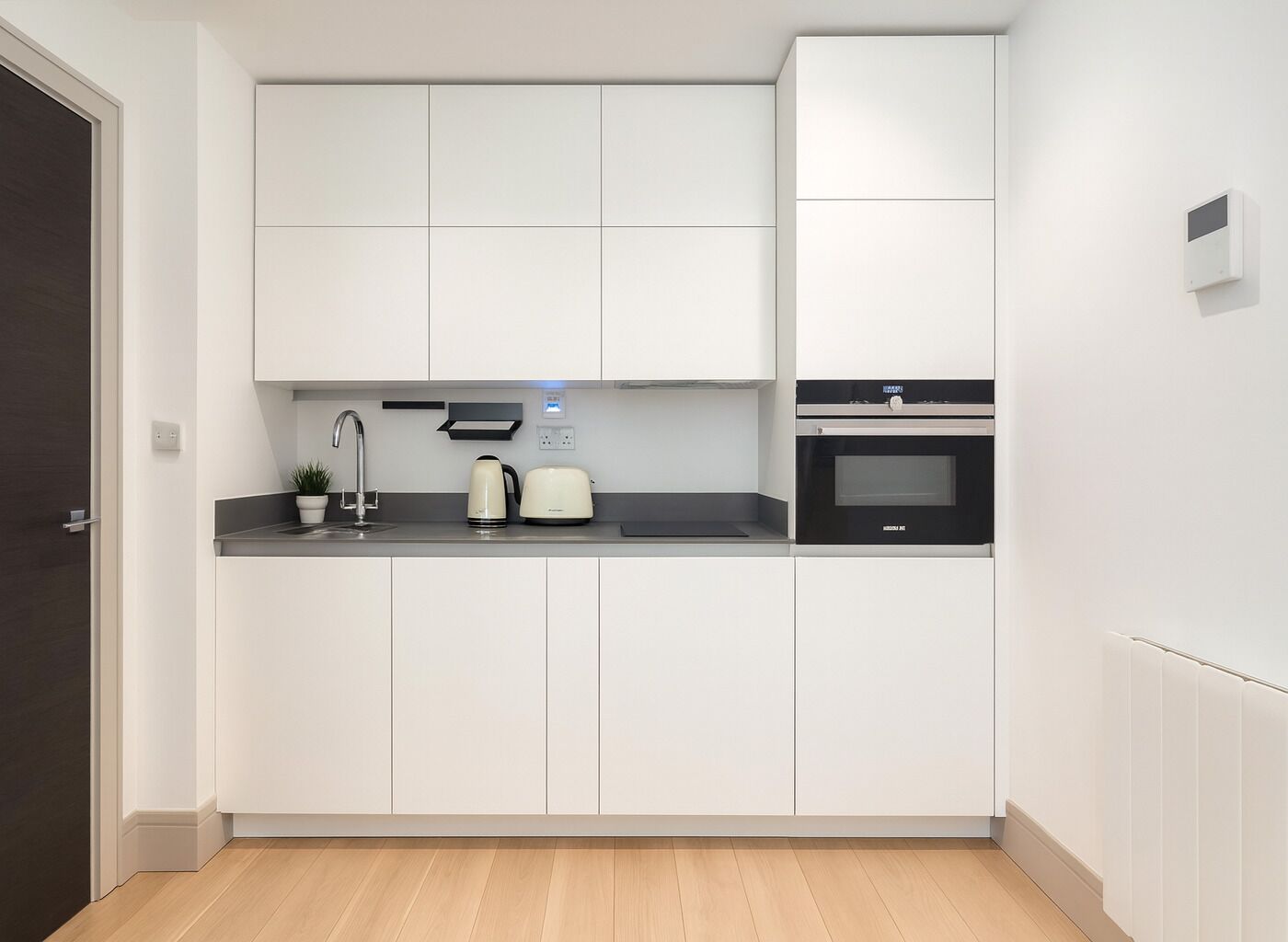 Studio | Private kitchen | Full-sized fridge, oven, stovetop, dishwasher