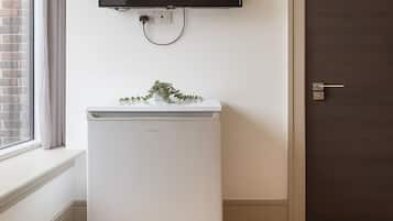 Studio | Hypo-allergenic bedding, individually furnished, desk, soundproofing