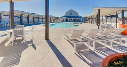 Beau Coast Single Story - 6 Seater Golf Cart Included