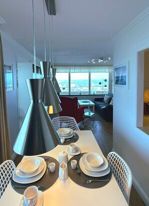 تناول الطعام