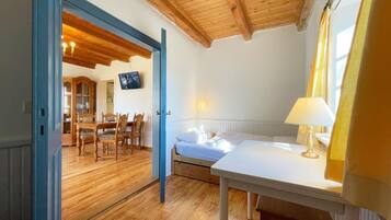 2 bedrooms, free WiFi