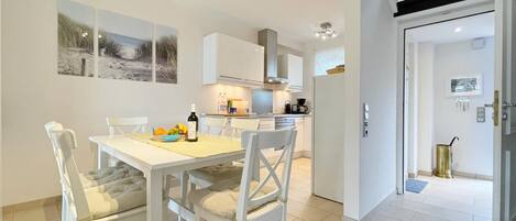 Køleskab, ovn, kogeplade, opvaskemaskine