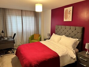 1 chambre, bureau, fer et planche à repasser, Wi-Fi