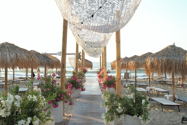 Private beach, sun loungers, beach umbrellas, beach bar