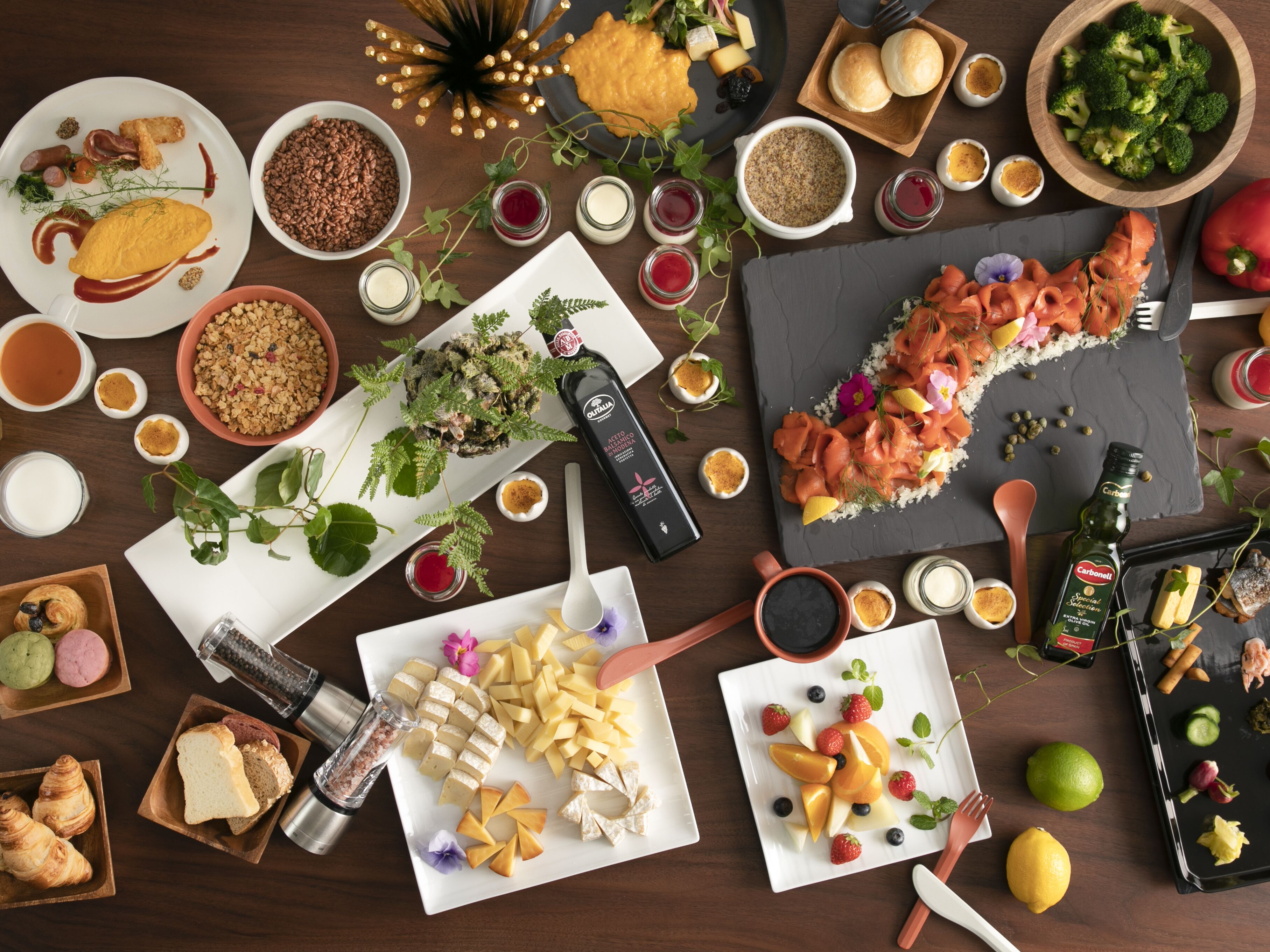 Bữa sáng buffet hàng ngày (3400 JPY/mỗi người) 