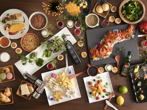 Daily buffet breakfast (JPY 3400 per person) - Hyatt Place Kyoto (Kyoto)