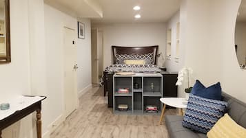 1 soverom, strykejern/-brett, wi-fi (inkludert) og sengetøy