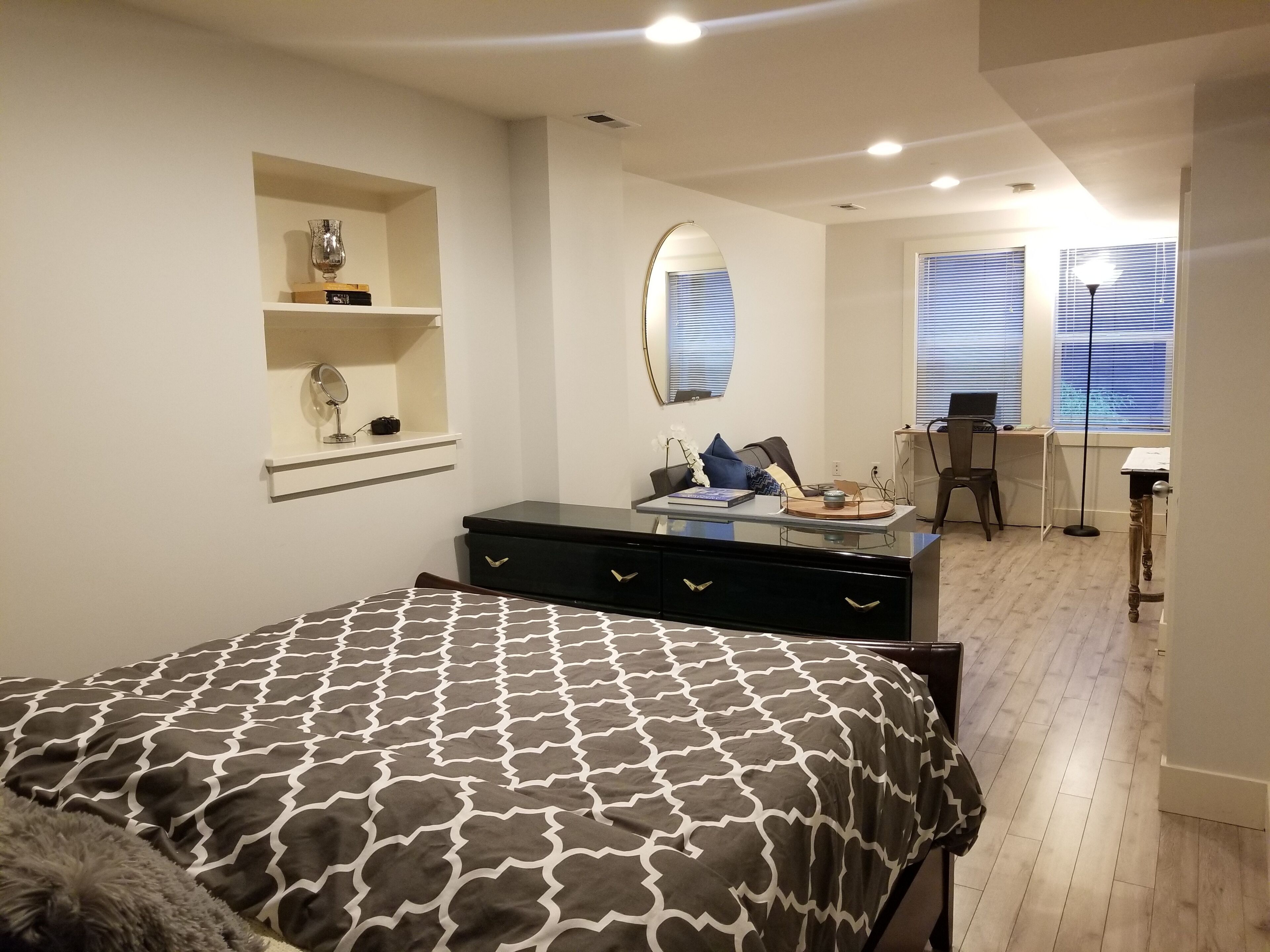 1 多间卧室、熨斗/熨衣板、免费 WiFi、床单