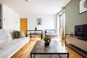 Living area - The Dalston Apartments (London)