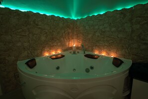 Kylpyamme, poreamme, hiustenkuivaaja, bidee