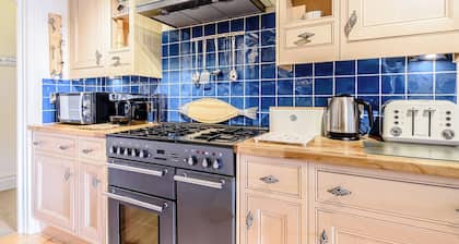 Apartment 1 - UK32244
