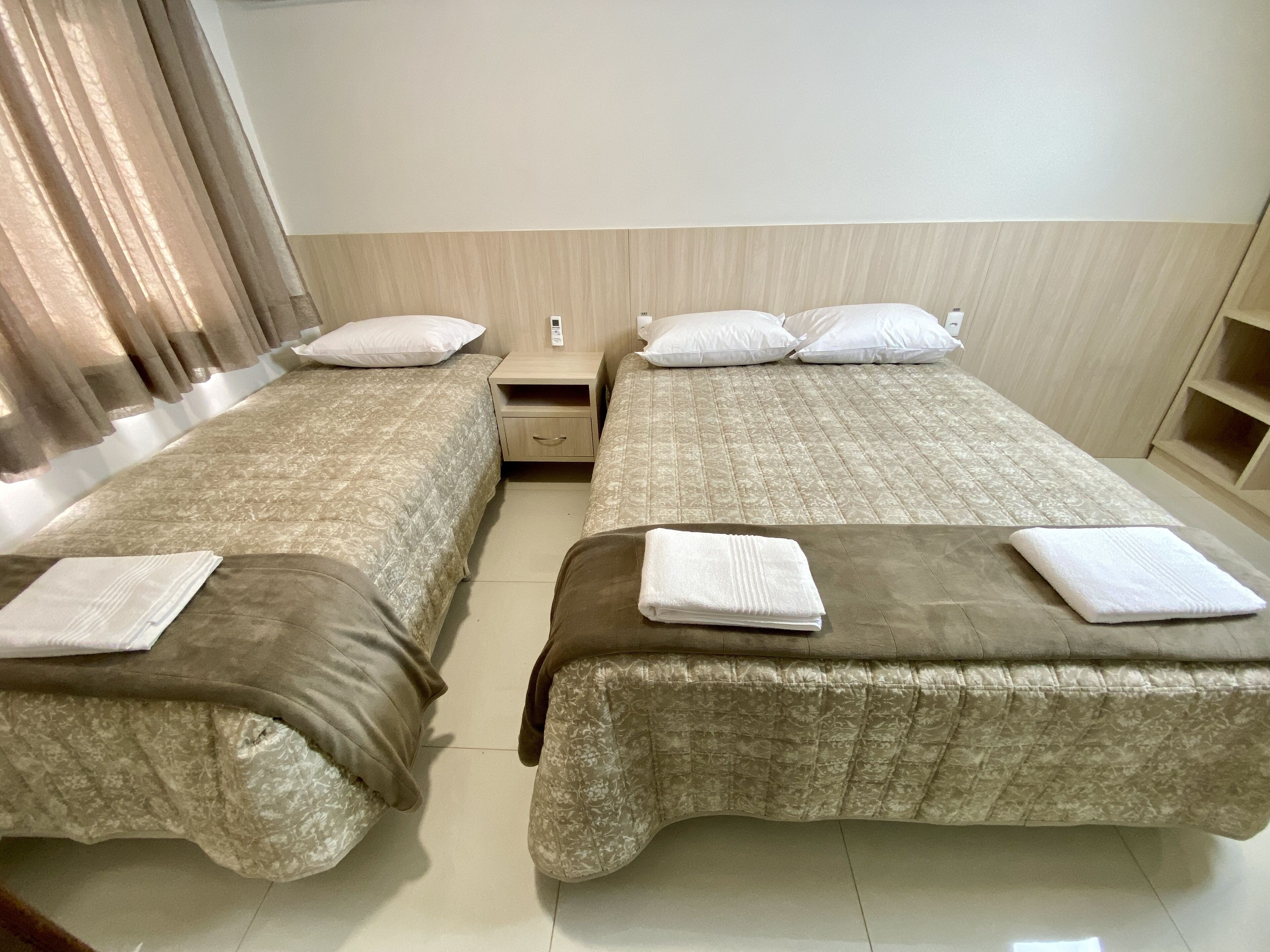 exclusive room | free wifi, bed sheets