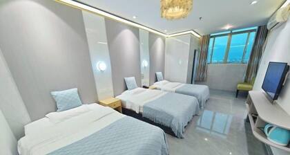 Haitao Hotel (Zhaoqing Seven Star Rock Archway Scenic Spot)