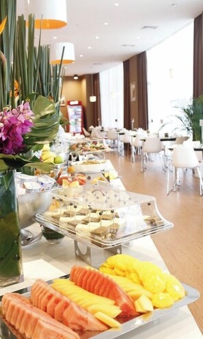 Restaurant - Haitao Hotel (Zhaoqing Seven Star Rock Archway Scenic Spot) (Zhaoqing)