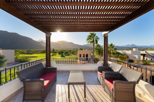 Terrace/patio - Beautiful home in Founder - A close walk to the beach and Wine cellar (Loreto)