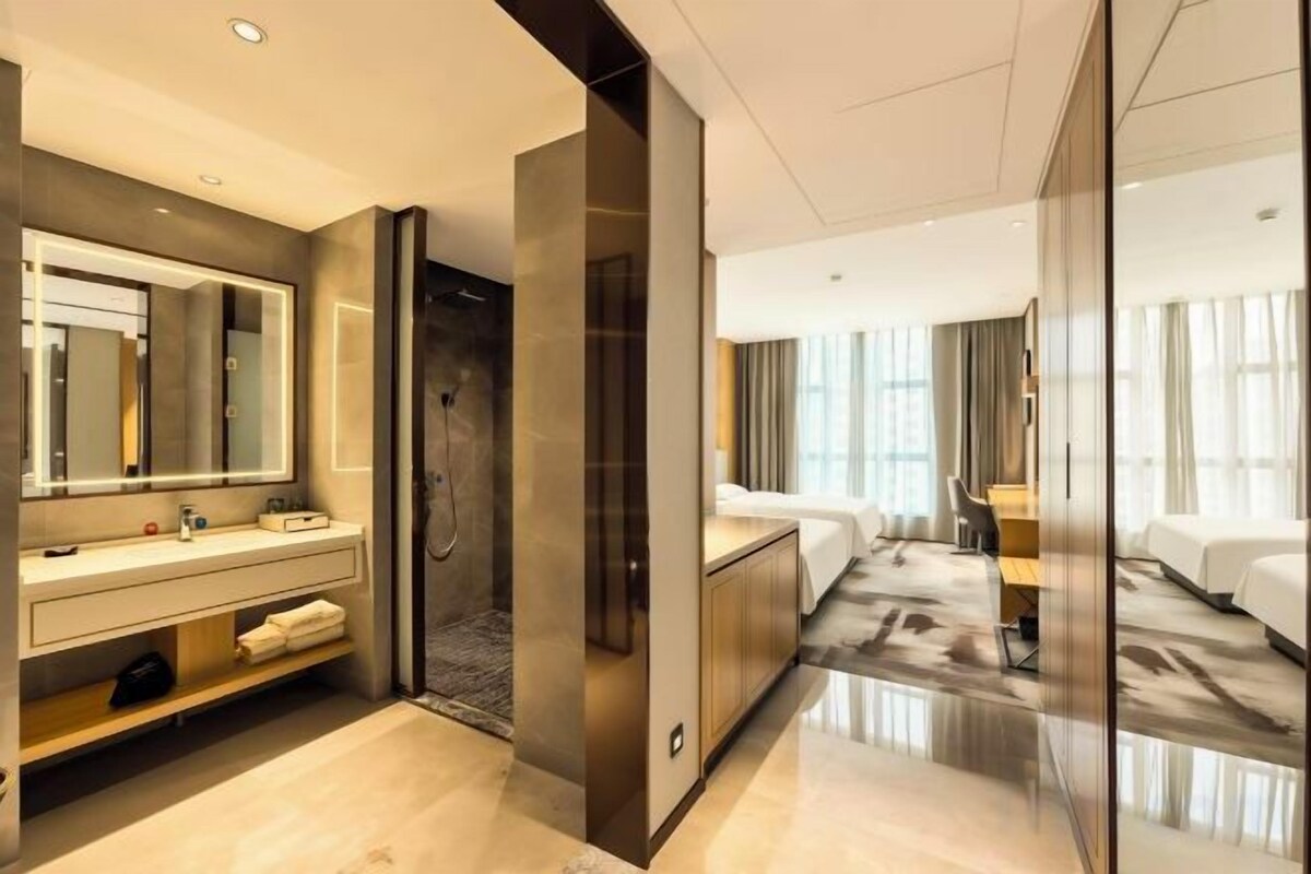 Family-Friendly Twin Room