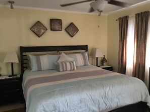 3 bedrooms, iron/ironing board, WiFi, bed sheets