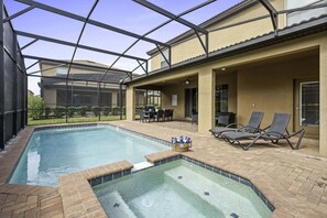 Beheizter Pool