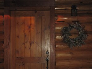 Unclassified image, 2 of 23, button