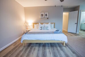 4 Schlafzimmer, Schreibtisch, Bügeleisen/Bügelbrett, kostenloses WLAN