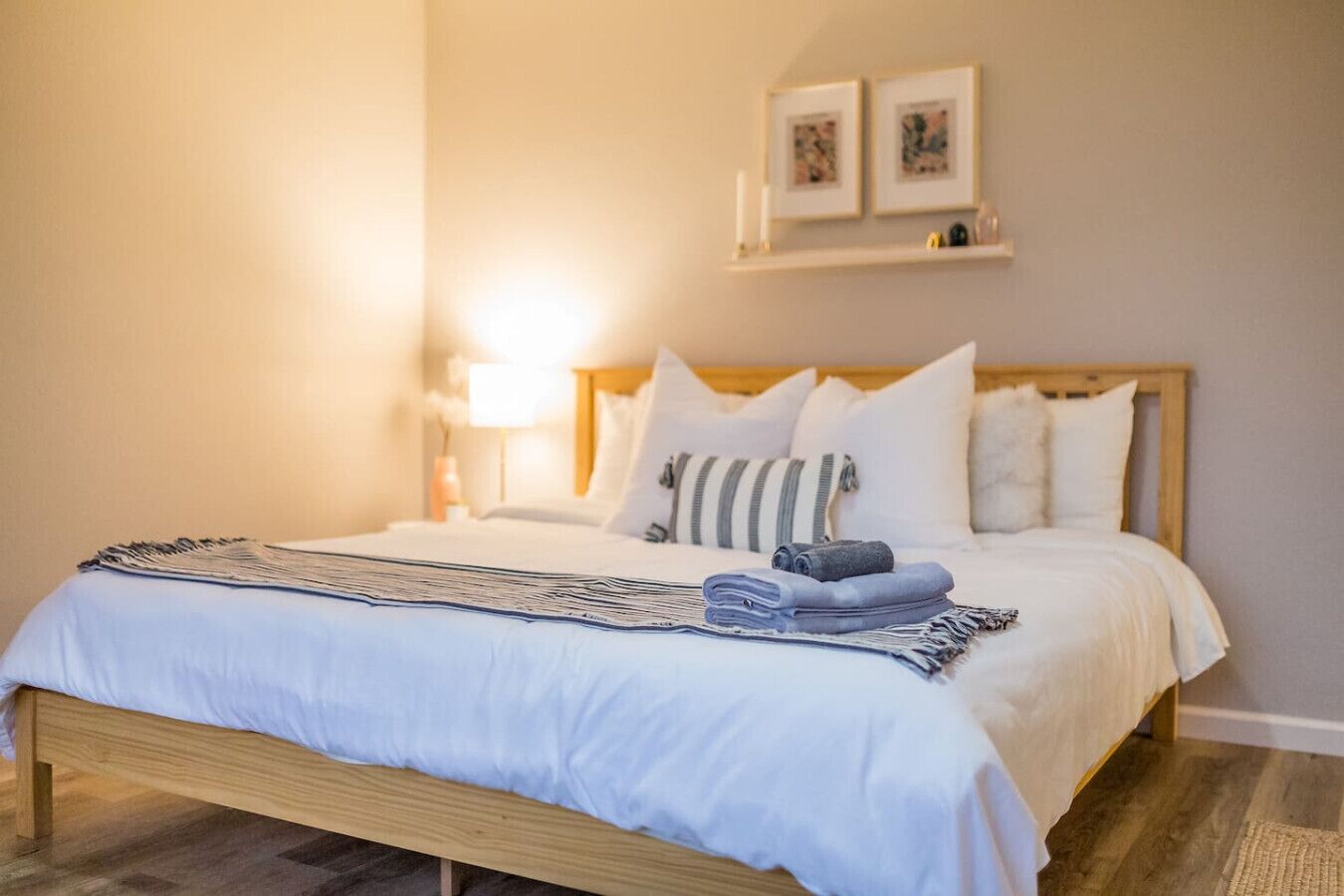 Desk, free WiFi, bed sheets