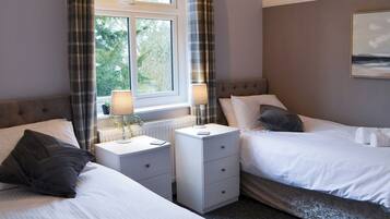 3 bedrooms, free WiFi, bed sheets