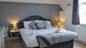 3 bedrooms, free WiFi, bed sheets