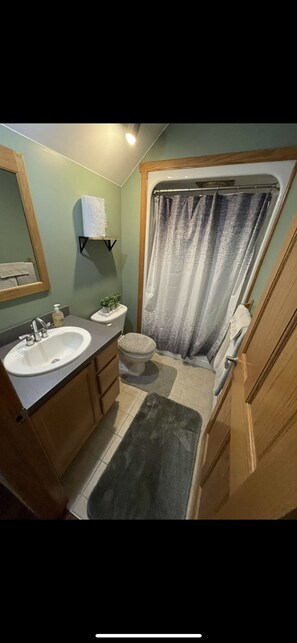 Een bad/douchecombinatie