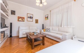Smart-TV, Tischtennisplatte
