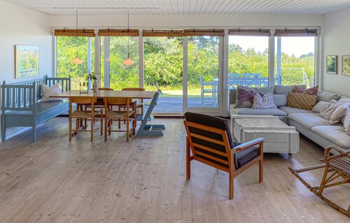 4 bedroom stunning home in Fårevejle