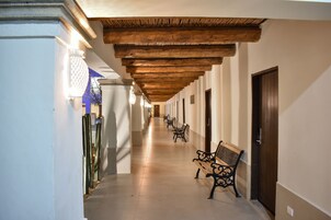 Smart TV 45 pulgadas con canales de televisión por cable, televisión