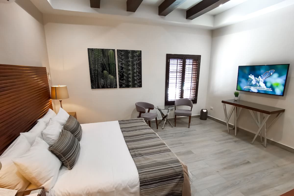 Deluxe King | 1 chambre, coffre-fort, bureau