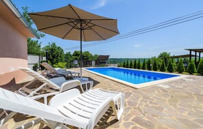 Pool - Amazing apartment in Podpican with WiFi (Podpican)