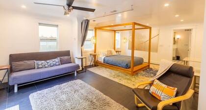 *Deluxe Master Studio* Private Entrance & Patio