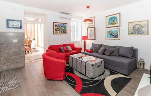 TV - 1 bedroom nice apartment in Blace (Blace)