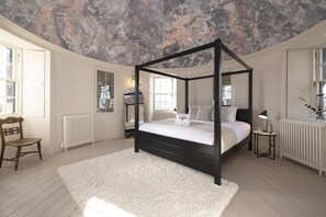 4 bedrooms, iron/ironing board, WiFi, bed sheets - Observatory House & Apartment (Edinburgh)