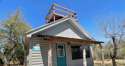 Relaxing Getaway at The Siesta Cabin, Pet Friendly