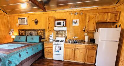 Relaxing Getaway at The Milky Way Cabin, **Not Pet Friendly