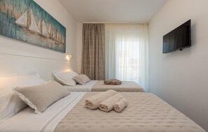 4 soverom, reiseseng for barn, wi-fi (inkludert) og sengetøy