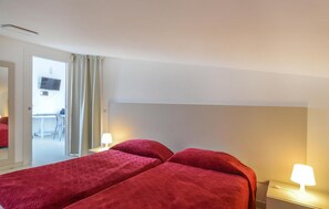 2 chambres, lit parapluie, Wi-Fi gratuit, draps fournis